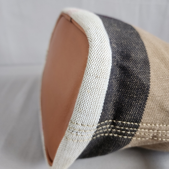 EUC!!! BURBERRY Ashby Bag - Picture 11 of 16